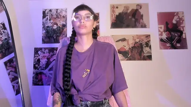 Luna-Chann 现场XXX聊天