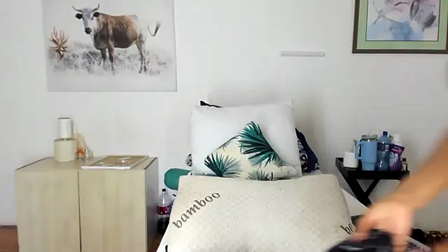 ConnieSmall24 Webcam Show