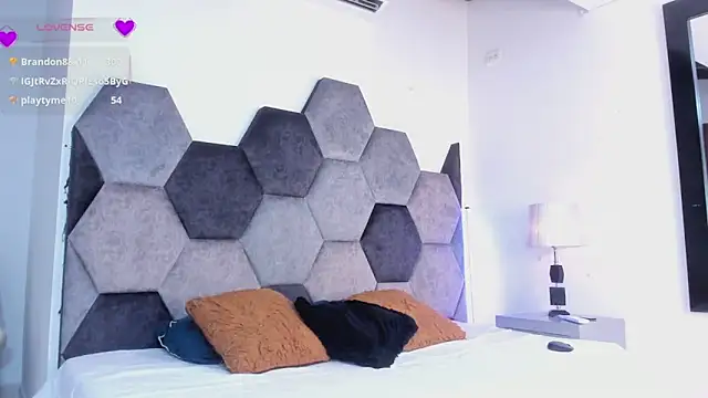 DulceJones Live XXX-chat