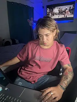 AngelLatinBoy's Webcam Show