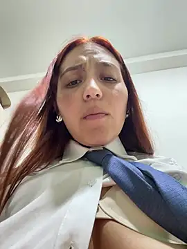 Emily-7_ Chat XXX in diretta