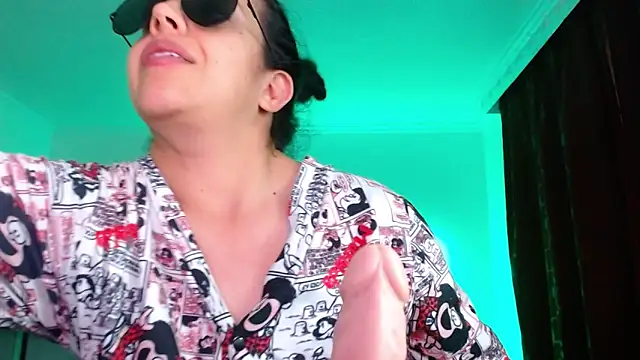 VALERY_MEER élő XXX-chatje