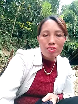 Gummiesu 在線直播表演