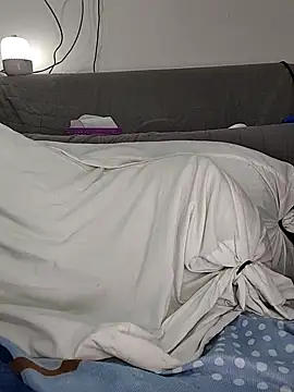 Онлайн чат XXX estrella_tasty