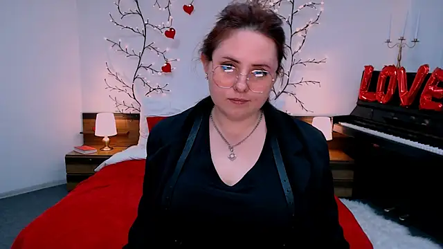 Hennessy_bunny: онлайн-секс-чат