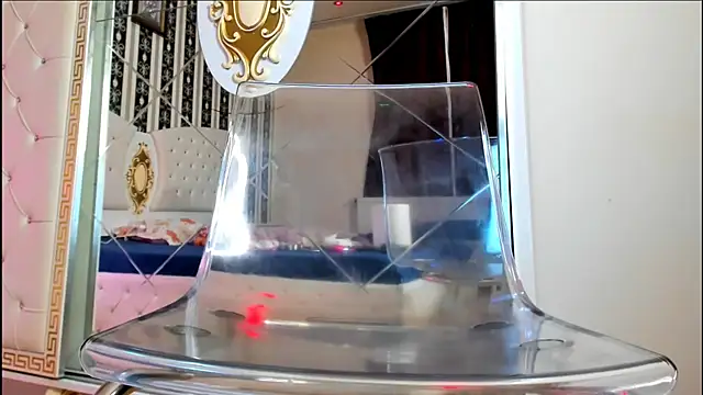 Aidasina: απευθείας συνομιλία ΧΧΧ