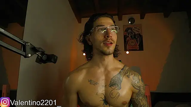 Valentino_Xander 即時 XXX 聊天