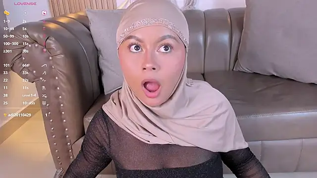 jasmyne_anbar Adlı Modelin Canlı XXX Sohbeti