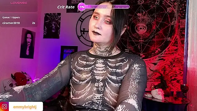 Chat XXX ao vivo de Emmybrightj_