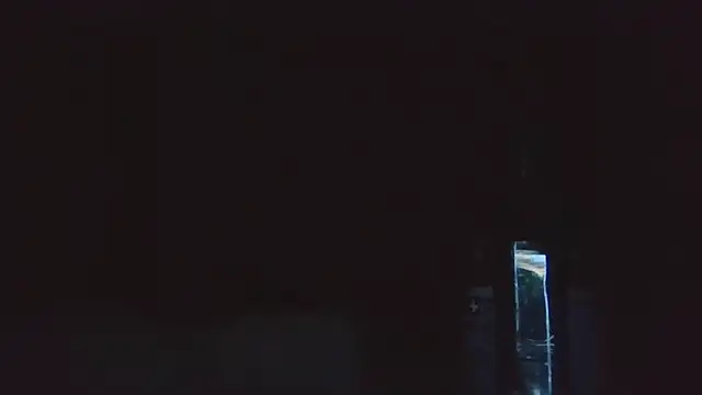 Pokazy przed kamerką – cryptokimgirl