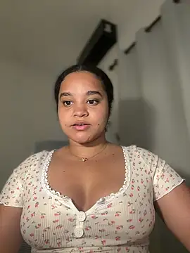 Lucy_wilson5 Chat XXX in diretta