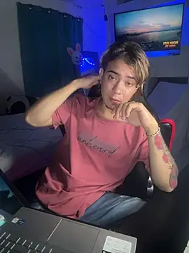 Webkamerová show AngelLatinBoy