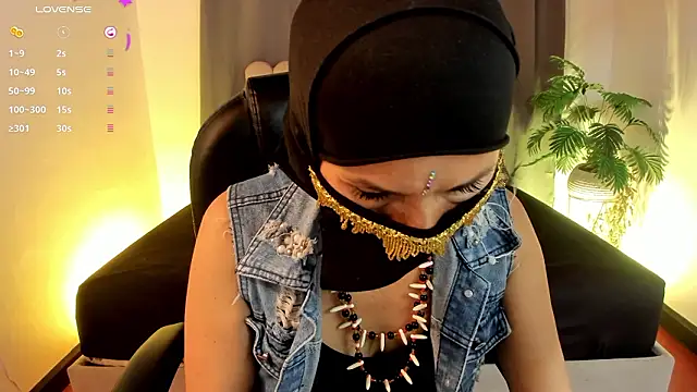 Онлайн чат XXX Latifa_ali