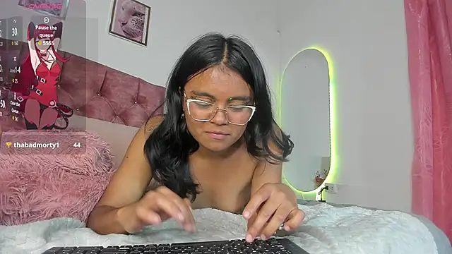 Chat XXX en directo de luna_velveth