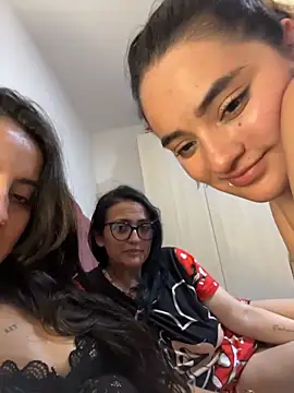 Sembang XXX Secara Langsung Antonella_Julieta