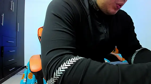 thiago__cp01 Adlı Modelin Canlı XXX Sohbeti