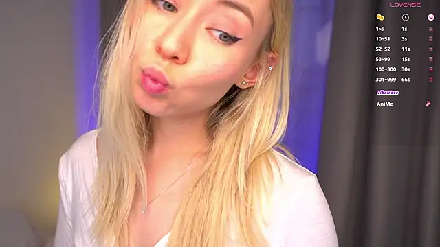 XXX chat uživo modela DanaCandy