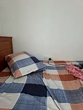 naughtyjaanu's Webcam Show