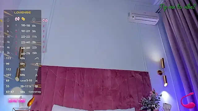 دردشة Mayzzie الجنسية المباشرة