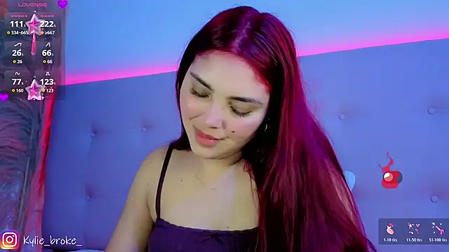 Chat XXX ao vivo de Kylie_brokee