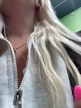 Chatroom XXX en direct de MerlinDave