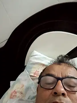 Show modela Misterymem63 na web-kameri