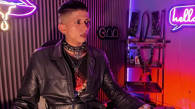 XXX chat uživo modela Maximoking26