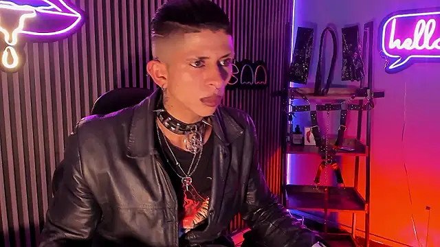 Онлайн чат XXX Maximoking26