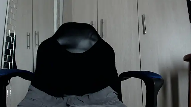 Show modela Nash_fit18 na web-kameri