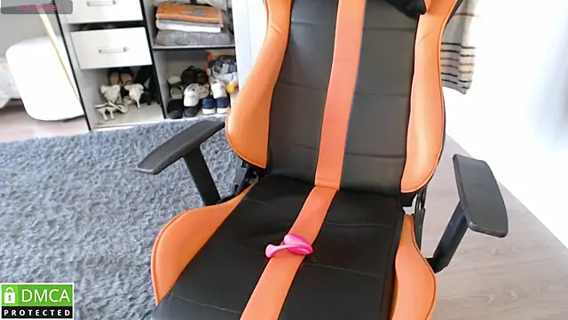 crystalyss: онлайн-секс-чат