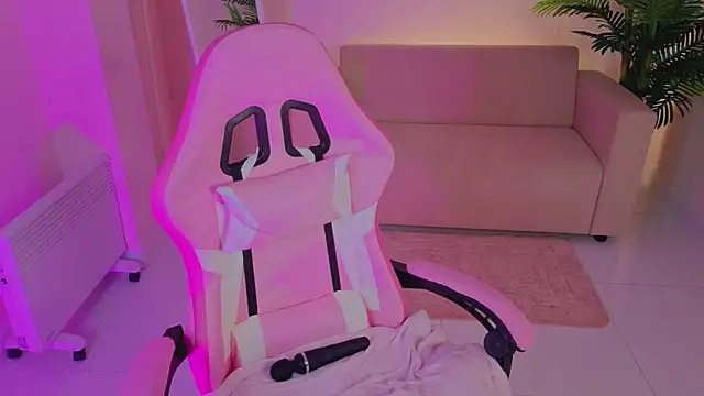 EmilyyyBridgettt: онлайн-секс-чат