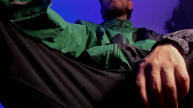 s_sven03 Adlı Modelin Canlı XXX Sohbeti