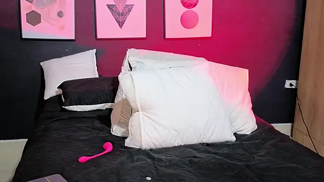 Dylanwhite23_ Adlı Modelin Canlı XXX Sohbeti