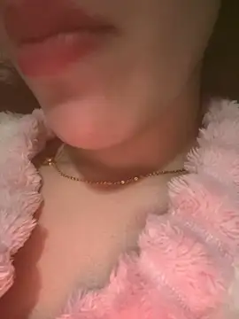 Mimisixo Adlı Modelin Canlı XXX Sohbeti