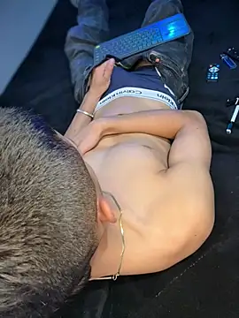 Boyxcock7 Adlı Modelin Canlı XXX Sohbeti