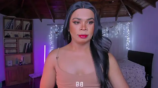 CuteRomi Webcam show