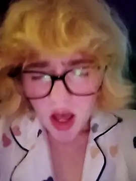 mcjbgfhgjhiiilllufjyf's Live XXX Chat