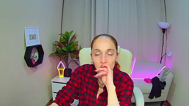 BreeTerner's Webcam Show