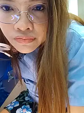 QUEEN_Sexlover_AsianPHのライブXXXチャット