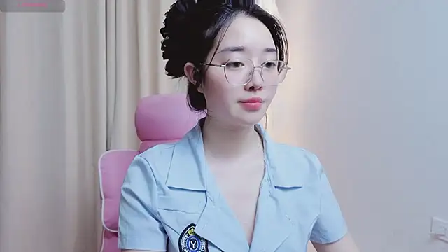 Miu-999: онлайн-секс-чат