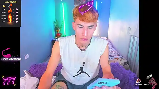 Latin_boysxxxxのウェブカメラショー