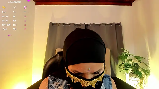 Онлайн чат XXX Latifa_ali