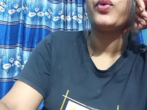 Pertunjukan Kamera Web Emma_4433