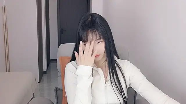 Lisa-3333's Live XXX Chat