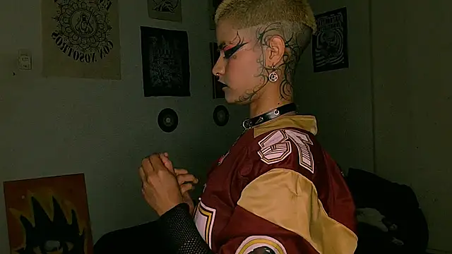 alex_one888 Adlı Modelin Canlı XXX Sohbeti