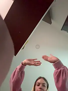 -Sexy_Barbie-: онлайн-секс-чат