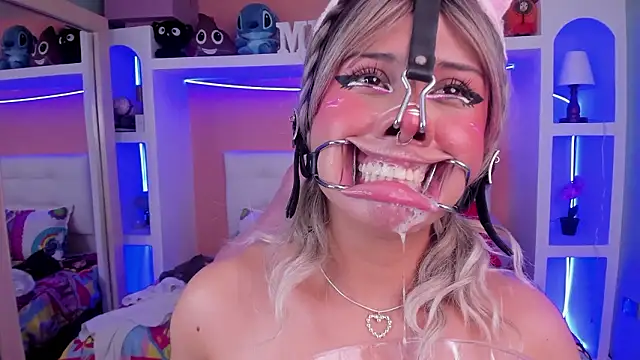 miss___megan 即時 XXX 聊天