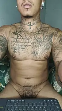 David_tatto1 即時 XXX 聊天