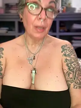 dieseldame1313 Chat XXX in diretta