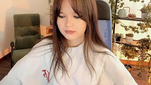 Elainebeness Webcam Show